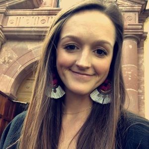 Meet your Posher, Molly